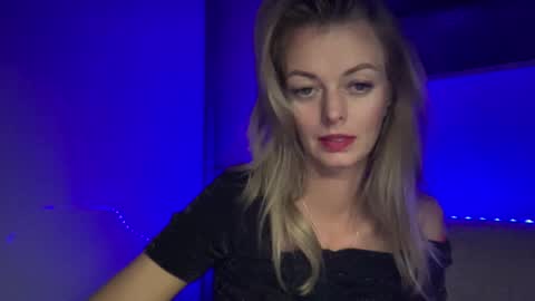 Valerie  online show from January 2025 09:57:02 PM