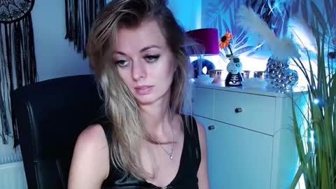 Valerie  online show from February 2025 02:46:01 PM