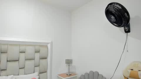 Valerie online show from October 2025 07:11:02 PM