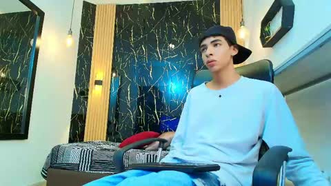 VALERIO  online show from April 2026 03:32:01 AM