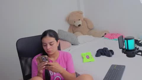 Juli C online show from March 2026 01:43:02 AM