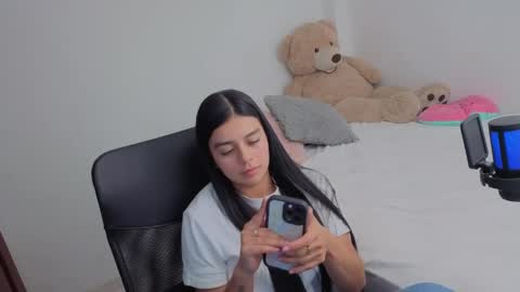 Juli C online show from April 2026 01:52:02 AM