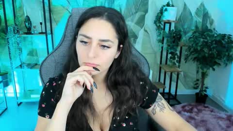 Valerie online show from October 2025 03:12:01 PM