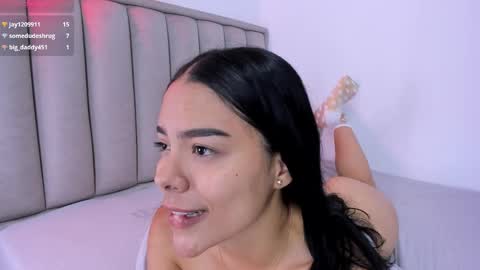 Cris  online show from March 2026 01:26:02 PM