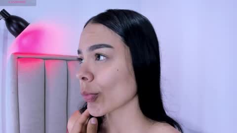 Cris  online show from March 2026 09:48:01 PM