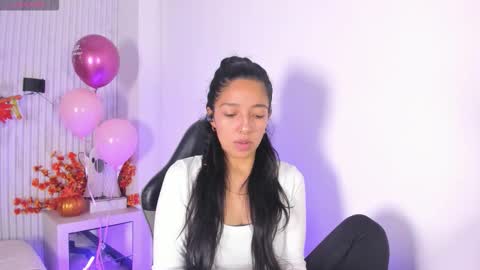 Val online show from October 2025 11:51:02 AM