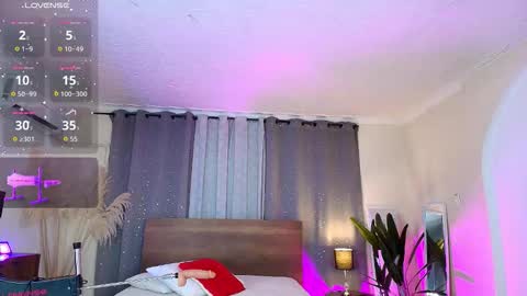 Snapshot of valery_yepes_ chatting on September 2025 12:17:02 PM Valery online show from September 2025 12:17:02 PM