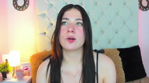 Snapshot of valeryfoxt chatting on December 2024 09:23:01 AM valery online show from December 2024 09:23:01 AM