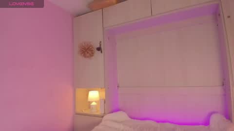 valerymeyerr online show from December 2025 04:20:03 AM