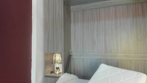 valerymeyerr online show from April 2026 12:19:02 PM