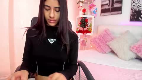 Snapshot of valeryrivas_ chatting on December 2024 03:53:02 PM Valery Rivas online show from December 2024 03:53:02 PM