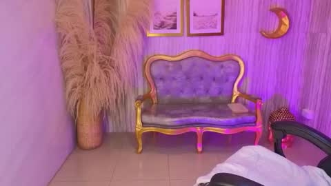 Valkiria  online show from November 2025 01:21:02 PM