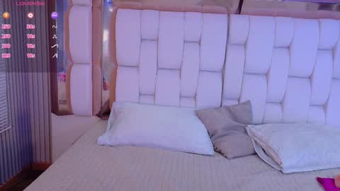 Valkiria moore  online show from September 2025 08:10:01 PM