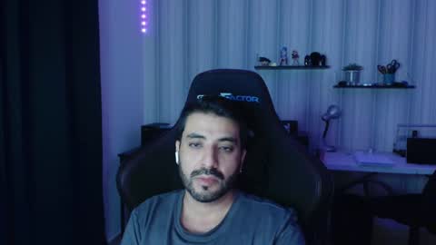 Snapshot of vallartamexi chatting on October 2025 01:04:02 AM Roberto Carlos online show from October 2025 01:04:02 AM