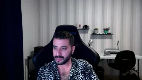 Snapshot of vallartamexi chatting on October 2025 02:48:02 AM Roberto Carlos online show from October 2025 02:48:02 AM