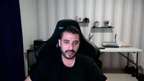 Snapshot of vallartamexi chatting on October 2025 12:35:02 AM Roberto Carlos online show from October 2025 12:35:02 AM