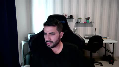 Snapshot of vallartamexi chatting on October 2025 09:04:02 PM Roberto Carlos online show from October 2025 09:04:02 PM