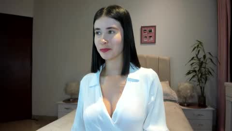 Macarena online show from April 2026 03:01:01 AM