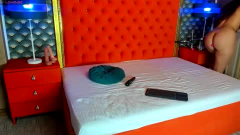 Valerie Val V online show from November 2025 05:06:01 AM