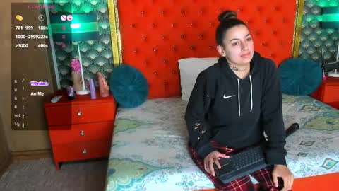 Snapshot of valleriejonnes chatting on April 2026 08:20:02 AM Valerie Val V online show from April 2026 08:20:02 AM