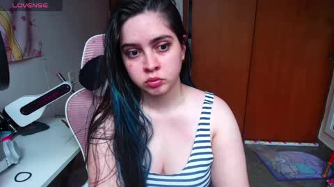 Im Violet online show from February 2025 02:58:02 PM