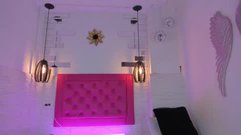 Vallolet Peach  online show from February 2025 11:39:02 AM