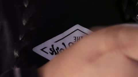 Vallolet Peach  online show from March 2026 12:05:03 PM