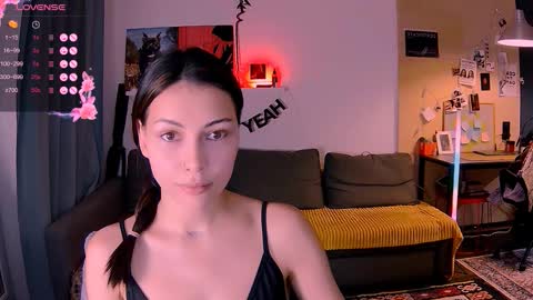 Little Devil online show from December 2025 04:47:01 PM