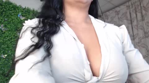 valquiria_sirgun online show from December 2025 10:42:01 AM