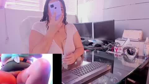 Snapshot of valrery_roussex chatting on September 2025 07:26:02 PM Valery online show from September 2025 07:26:02 PM