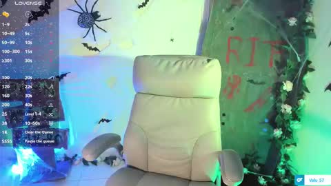 Snapshot of valu_57 chatting on October 2025 08:17:02 PM Valu online show from October 2025 08:17:02 PM