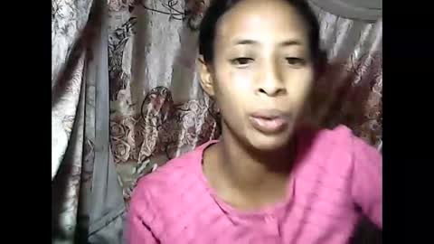 Snapshot of valysexyhot chatting on May 2026 05:35:02 AM valysexyhot online show from May 2026 05:35:02 AM