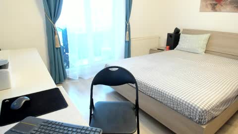 valyvalisimo online show from April 2026 07:39:01 AM