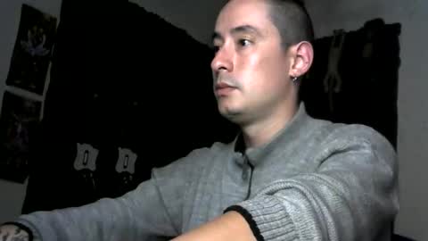 Snapshot of vampireathome chatting on November 2025 01:04:02 AM vampireathome online show from November 2025 01:04:02 AM