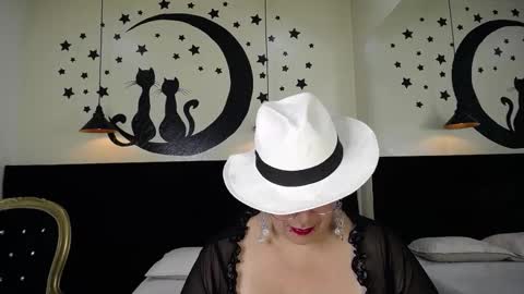 Vampy Bael online show from November 2025 07:38:01 PM