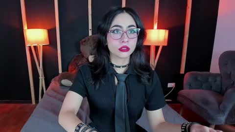 Snapshot of vampy_dolll chatting on January 2025 12:52:02 PM vampy_dolll online show from January 2025 12:52:02 PM