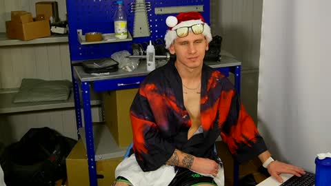 Vance online show from December 2024 01:00:01 PM