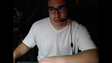 Snapshot of vancoserx111 chatting on May 2026 02:06:02 AM vancoserx111 online show from May 2026 02:06:02 AM