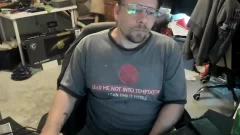 Snapshot of vandonh chatting on June 2026 06:25:02 PM vandonh online show from June 2026 06:25:02 PM