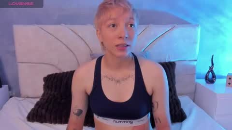 Snapshot of vane_grey chatting on July 2026 08:48:02 PM vane_grey online show from July 2026 08:48:02 PM