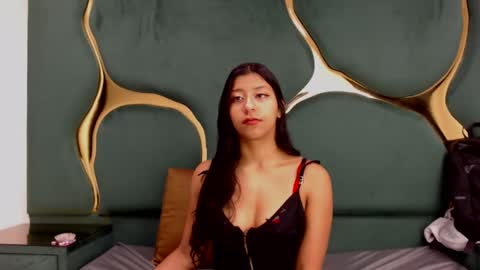 Snapshot of vanelin18 chatting on January 2025 11:38:01 PM Vane online show from January 2025 11:38:01 PM