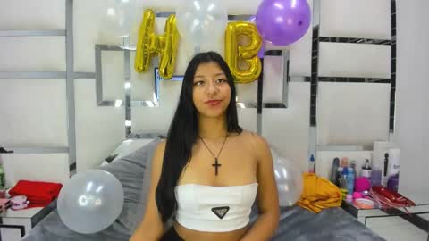 Snapshot of vanelin18 chatting on January 2025 05:42:02 AM Vane online show from January 2025 05:42:02 AM