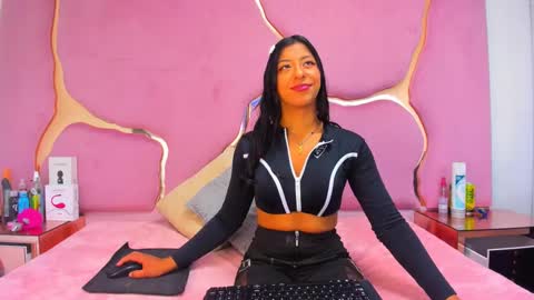 Snapshot of vanelin18 chatting on March 2025 01:37:01 AM Vane online show from March 2025 01:37:01 AM