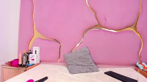 Snapshot of vanelin18 chatting on September 2025 09:16:02 PM Vane online show from September 2025 09:16:02 PM