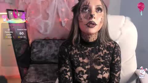 Snapshot of vanelope_evans_ chatting on October 2025 12:50:01 PM vanelope_evans_ online show from October 2025 12:50:01 PM