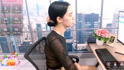 VANESA online show from October 2025 02:03:01 PM