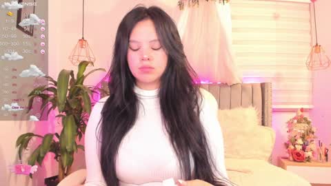 Snapshot of vanesa_moon_ chatting on January 2025 02:41:01 AM vanesa_moon_ online show from January 2025 02:41:01 AM