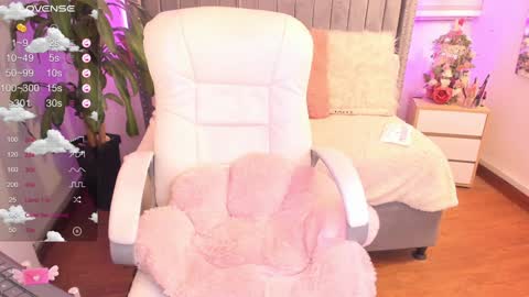 Snapshot of vanesa_moon_ chatting on January 2025 02:37:01 AM vanesa_moon_ online show from January 2025 02:37:01 AM