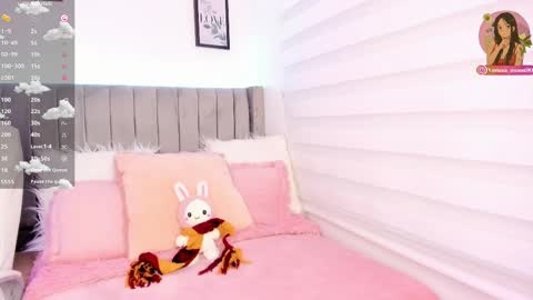 Snapshot of vanesa_moon_ chatting on September 2025 11:50:02 PM vanesa_moon_ online show from September 2025 11:50:02 PM