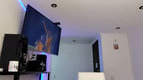 vanessa and samantha online show from March 2026 07:36:02 AM